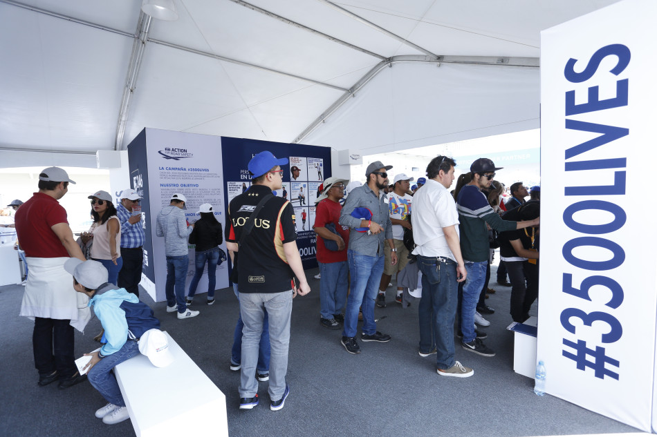 road safety, child safety, action for road safety, #3500LIVESoad safety, child safety, action for road safety, #3500LIVES